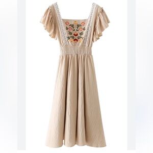 Goodnight macaroon NWT sz Small embroidered smock w lace midi dress‎